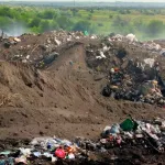 У Павлограді горить сміттєзвалище: дим накрив житлові райони